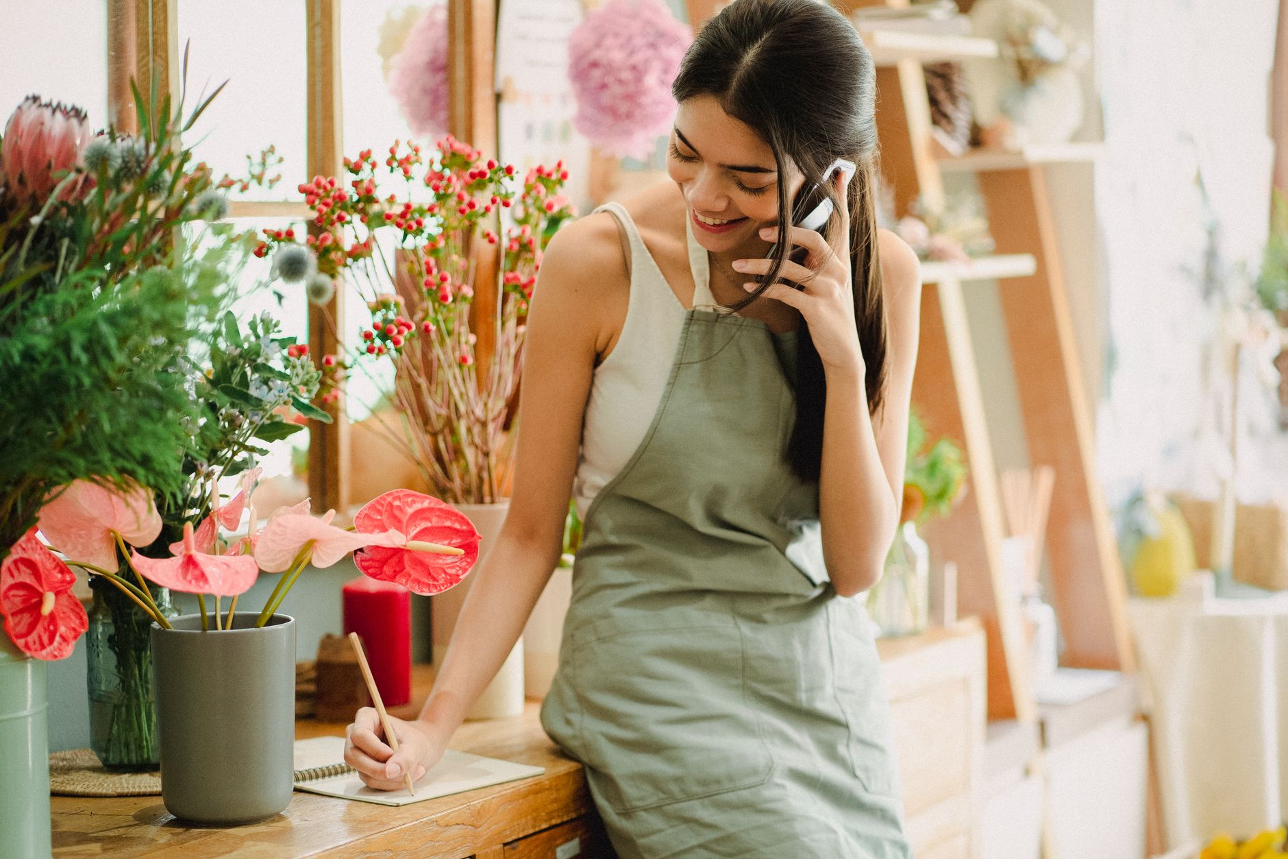 Can AI Answer Phone Calls for a Small Business? What It Can and Can't Do